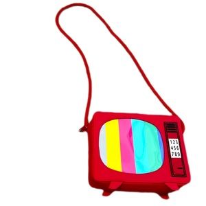 Zara girl purse retro TV